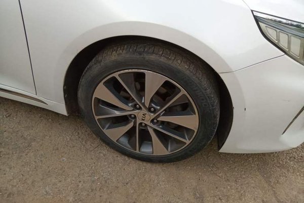 Kia K5 2016, 159700 км, за 4957 USD
