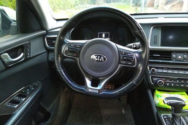 Kia K5 2016, 159700 км, за 4957 USD