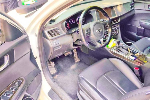 Kia K5 2016, 75700 км, за 7503 USD - фото 13