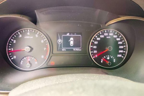 Kia K5 2016, 75700 км, за 7503 USD - фото 8