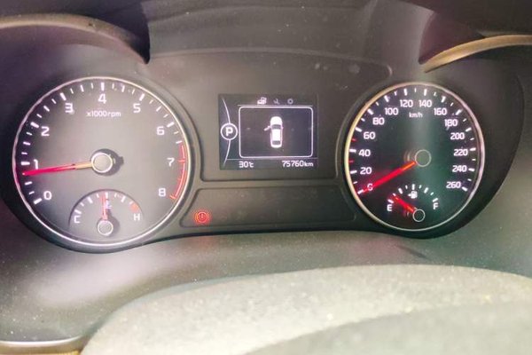 Kia K5 2016, 75700 км, за 7503 USD - фото 9