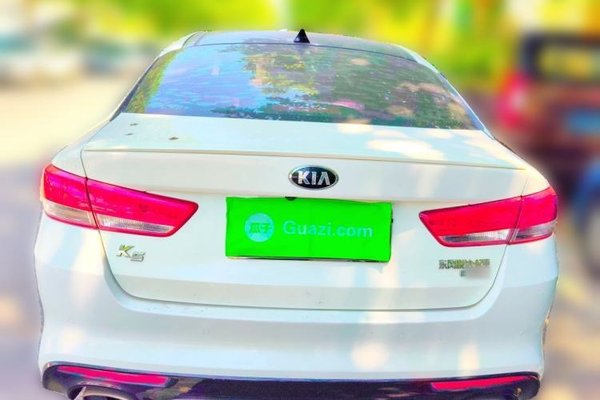 Kia K5 2016, 75700 км, за 7503 USD