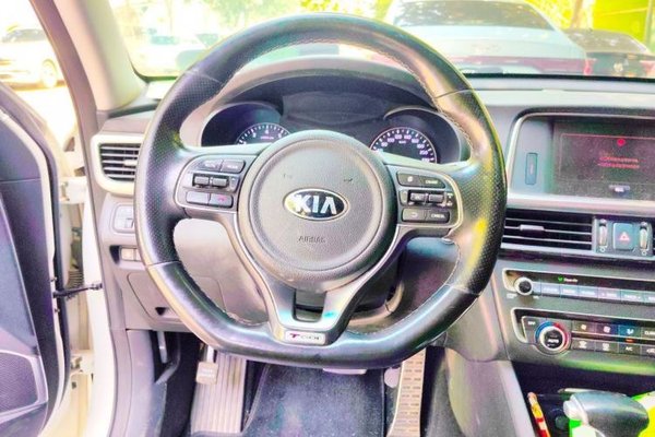 Kia K5 2016, 75700 км, за 7503 USD - фото 7