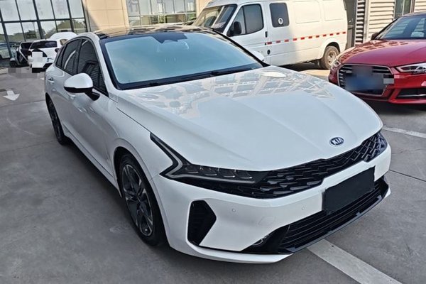 Kia K5 2020, 93800 км, за 15688 USD