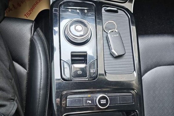 Kia K5 2020, 93800 км, за 15688 USD