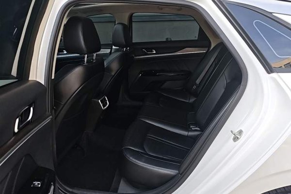 Kia K5 2020, 93800 км, за 15688 USD - фото 20
