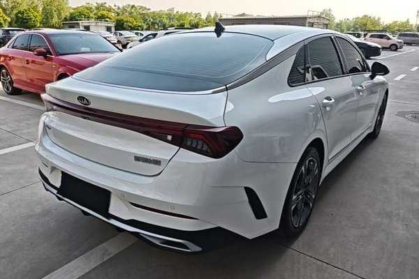 Kia K5 2020, 93800 км, за 15688 USD - фото 7