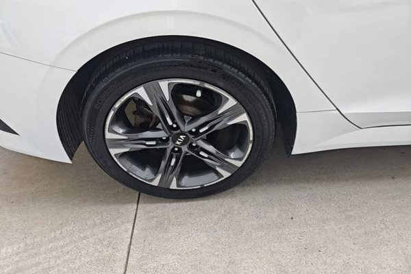 Kia K5 2020, 93800 км, за 15688 USD - фото 11