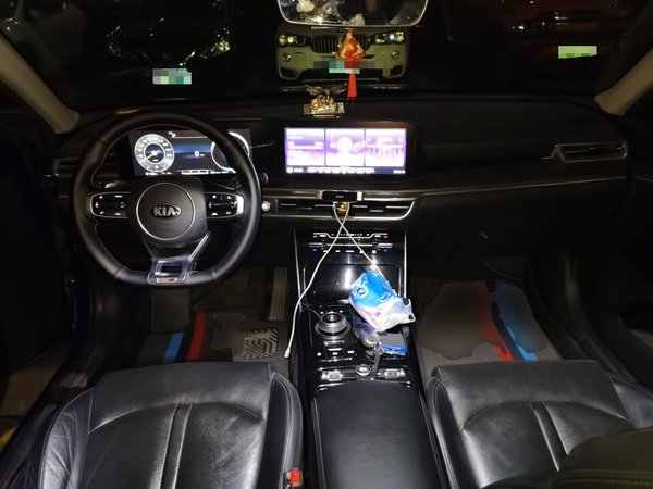 Kia K5 2020, 72500 км, за 12424 USD - фото 19