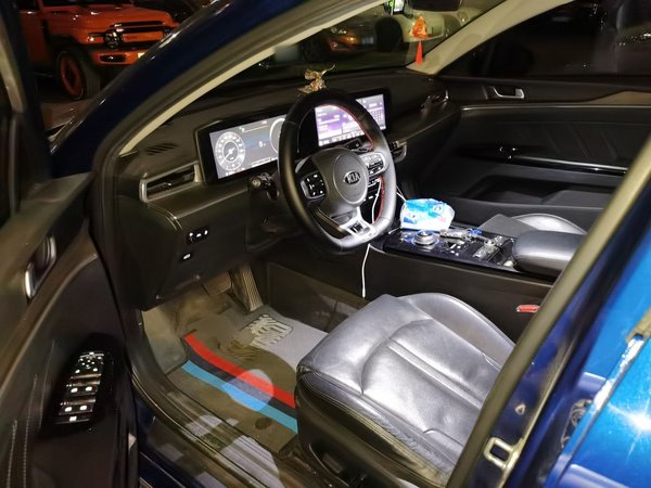 Kia K5 2020, 72500 км, за 12424 USD - фото 17