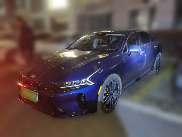 Kia K5 · 2020 год