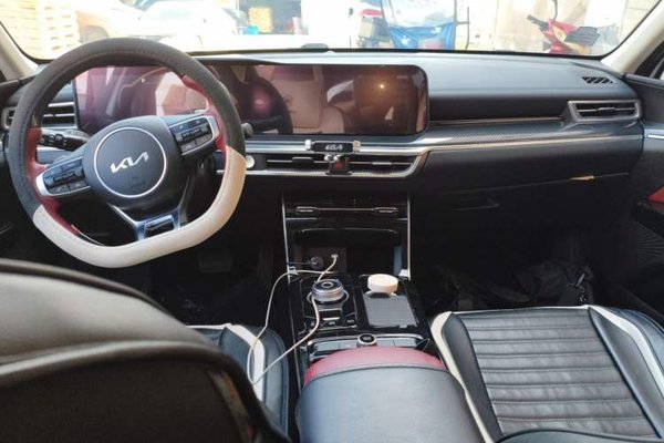 Kia K5 2021, 31700 км, за 12073 USD - фото 9