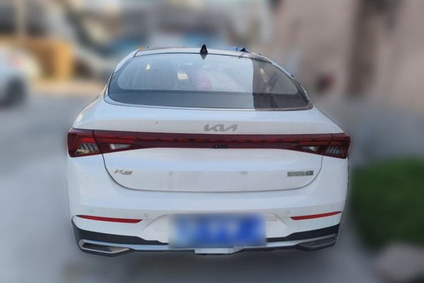 Kia K5 2021, 31700 км, за 12073 USD