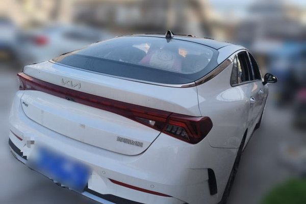 Kia K5 2021, 31700 км, за 12073 USD - фото 6