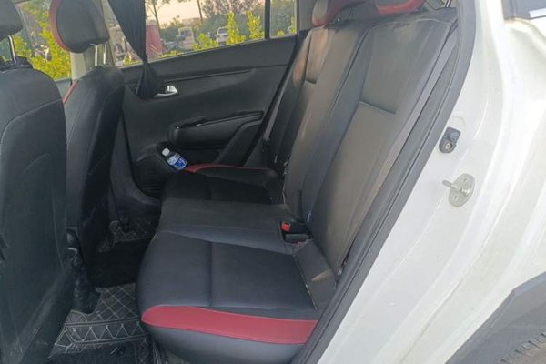 Kia KX Cross 2017, 108600 км, за 5672 USD
