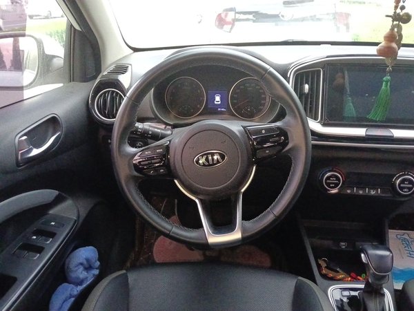 Kia kx1 Stonic 2019, 39100 км, за 6401 USD - фото 11