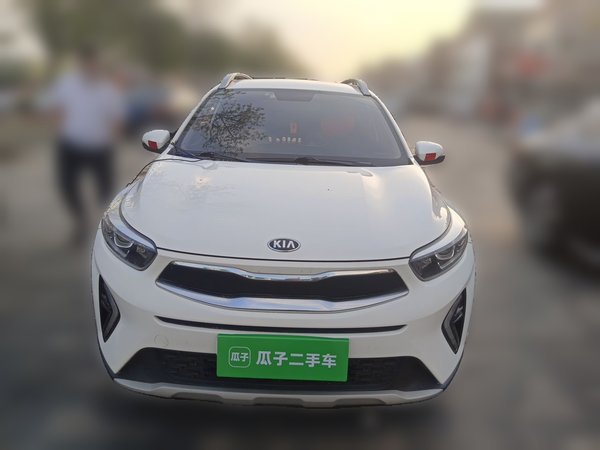 Kia kx1 Stonic 2019, 57000 км, за 5817 USD