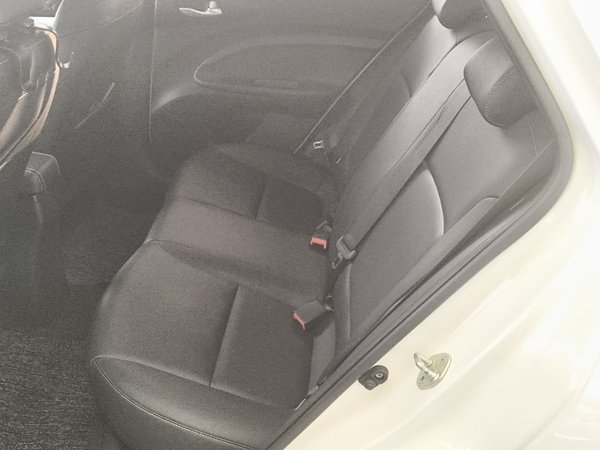 Kia KX1 Stonic 2019, 61100 км, за 7032 USD - фото 20