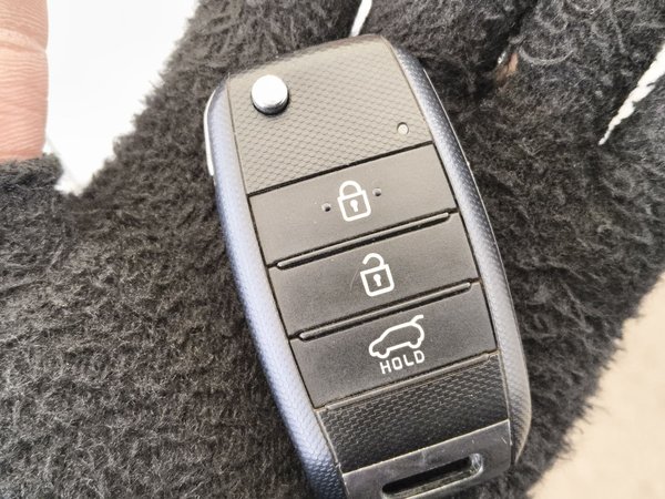 Kia KX1 Stonic 2019, 61100 км, за 7032 USD - фото 12