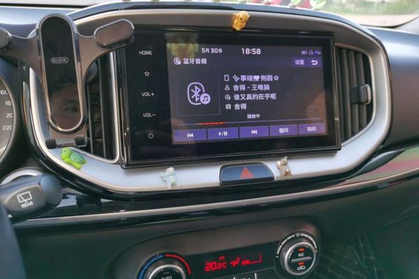 Kia kx1 Stonic 2019, 60199 км, за 4691 USD - фото 14