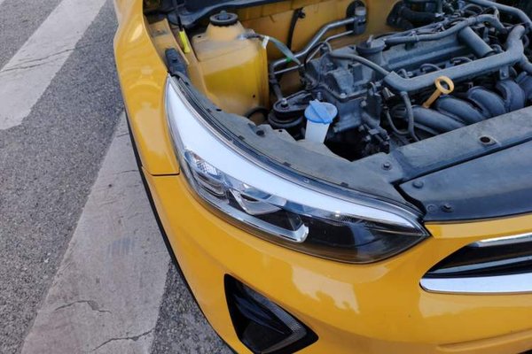 Kia kx1 Stonic 2019, 60199 км, за 4691 USD - фото 8