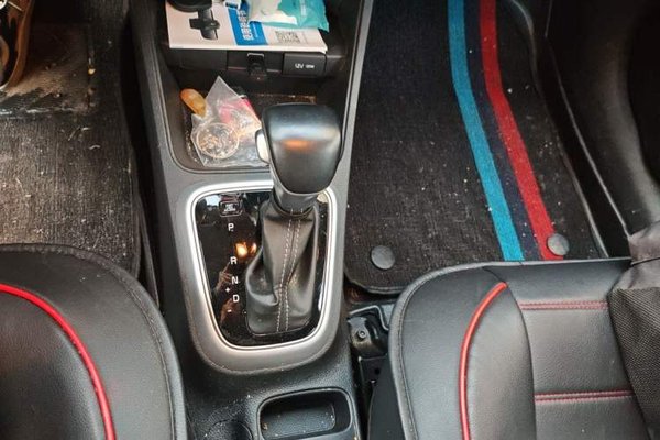 Kia kx1 Stonic 2019, 72700 км, за 5411 USD - фото 14