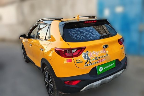 Kia kx1 Stonic 2019, 72700 км, за 5411 USD