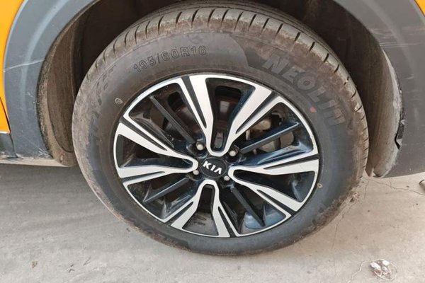 Kia kx1 Stonic 2019, 72700 км, за 5411 USD - фото 8