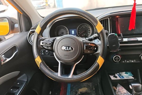 Kia kx1 Stonic 2019, 72700 км, за 5411 USD - фото 10