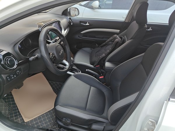 Kia KX1 Stonic 2021, 10200 км, за 10713 USD - фото 18