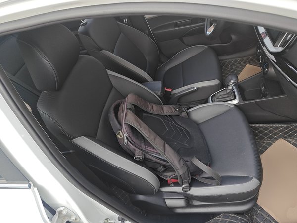 Kia KX1 Stonic 2021, 10200 км, за 10713 USD - фото 23