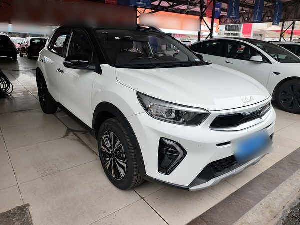Kia KX1 Stonic 2021, 200 км, за 12099 USD