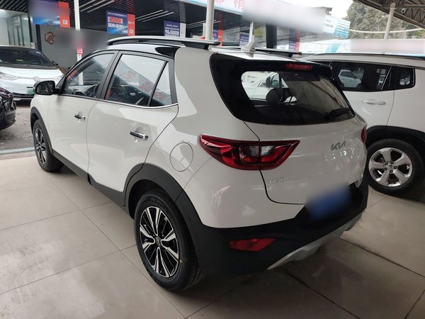 Kia KX1 Stonic 2021, 200 км, за 12099 USD