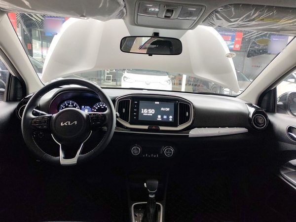 Kia KX1 Stonic 2021, 200 км, за 12099 USD - фото 20