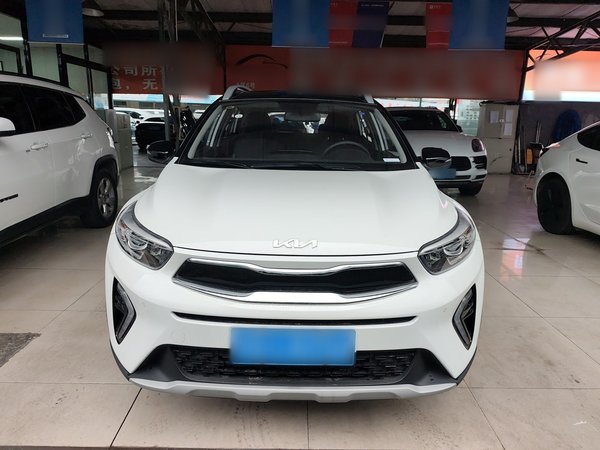 Kia KX1 Stonic 2021, 200 км, за 12099 USD