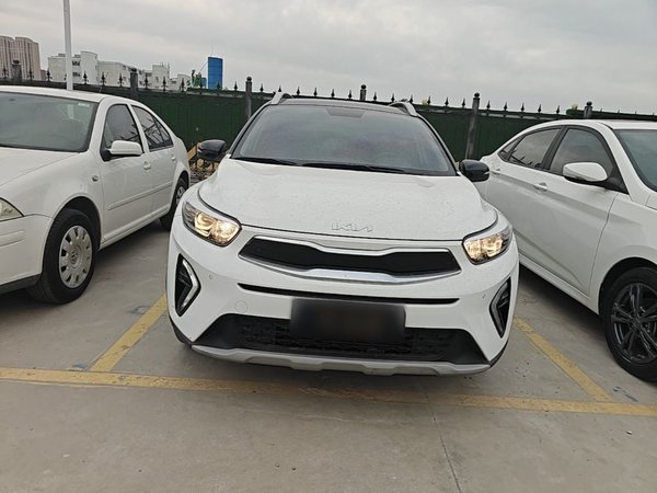 Kia kx1 Stonic 2021, 25800 км, за 11543 USD