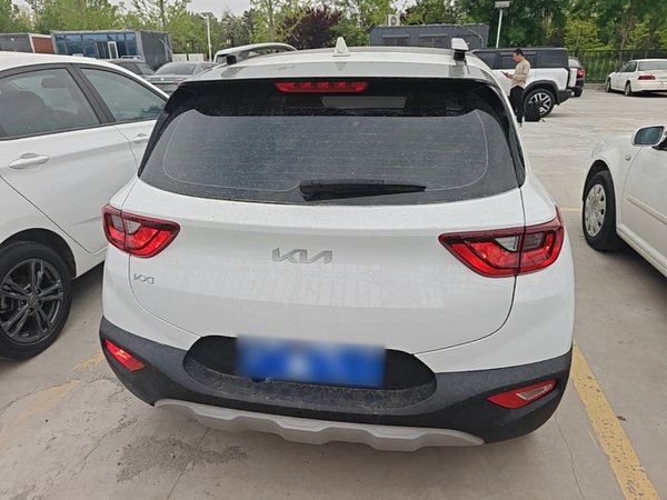 Kia kx1 Stonic 2021, 25800 км, за 11543 USD