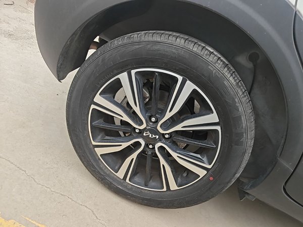 Kia kx1 Stonic 2021, 25800 км, за 11543 USD - фото 10