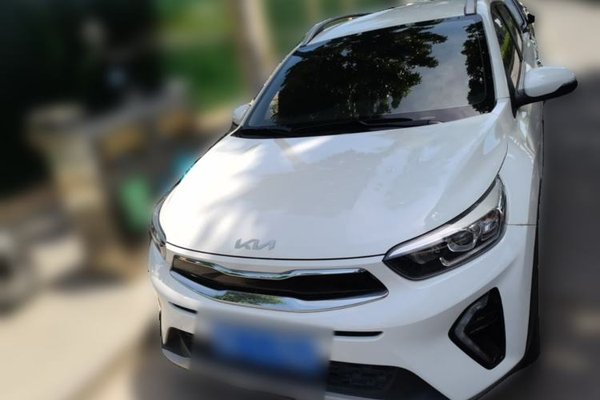 Kia kx1 Stonic 2021, 29400 км, за 11255 USD