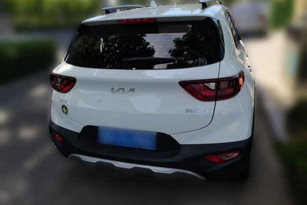 Kia kx1 Stonic 2021, 29400 км, за 11255 USD