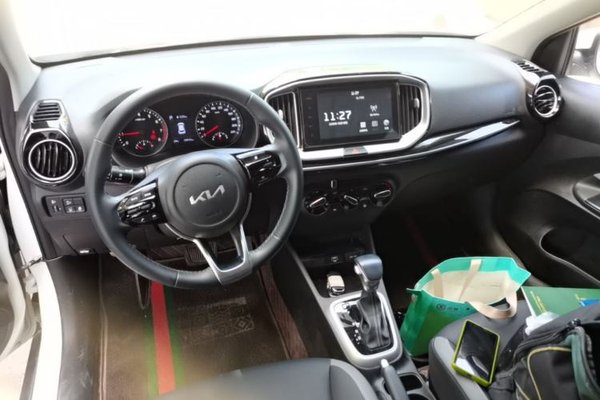 Kia kx1 Stonic 2021, 29400 км, за 11255 USD - фото 18
