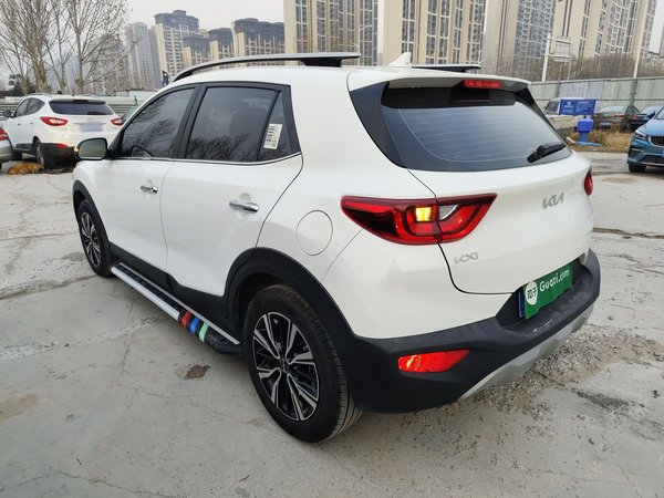 Kia KX1 Stonic 2021, 3900 км, за 10297 USD
