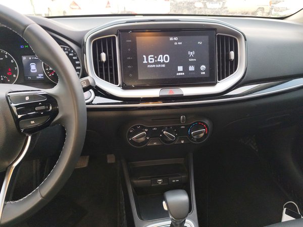 Kia KX1 Stonic 2021, 3900 км, за 10297 USD - фото 14
