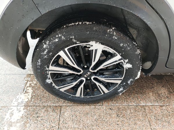 Kia KX1 Stonic 2021, 40599 км, за 9817 USD - фото 10