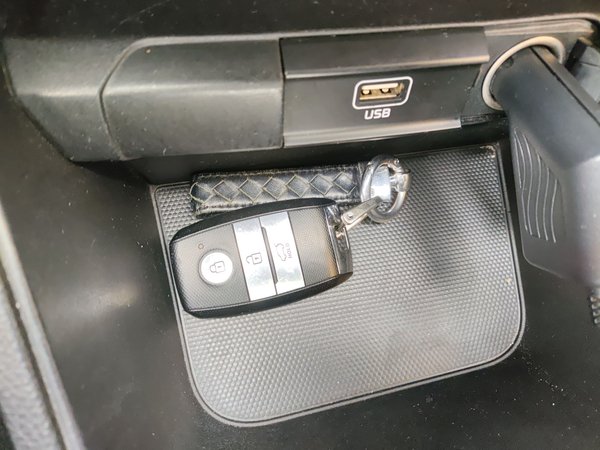 Kia KX1 Stonic 2021, 40599 км, за 9817 USD - фото 12