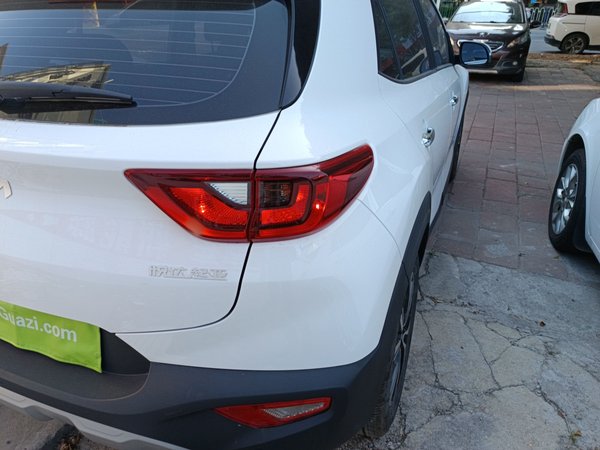 Kia KX1 Stonic 2021, 4800 км, за 10931 USD - фото 7