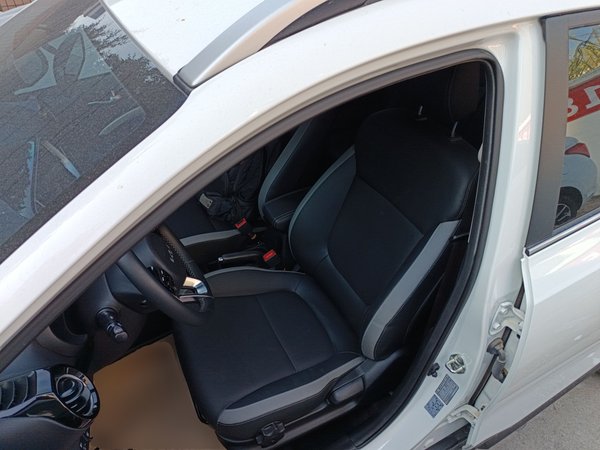 Kia KX1 Stonic 2021, 4800 км, за 10931 USD - фото 18