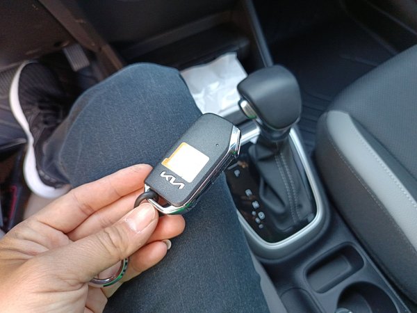 Kia KX1 Stonic 2021, 4800 км, за 10931 USD - фото 12