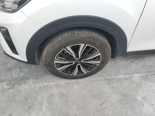 Kia KX1 Stonic 2021, 4800 км, за 10637 USD - фото 8