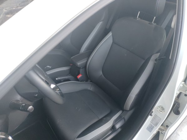 Kia KX1 Stonic 2021, 4800 км, за 10637 USD - фото 18